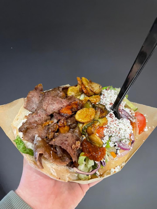 Kebab Gemüse z mięsem, warzywami i serem